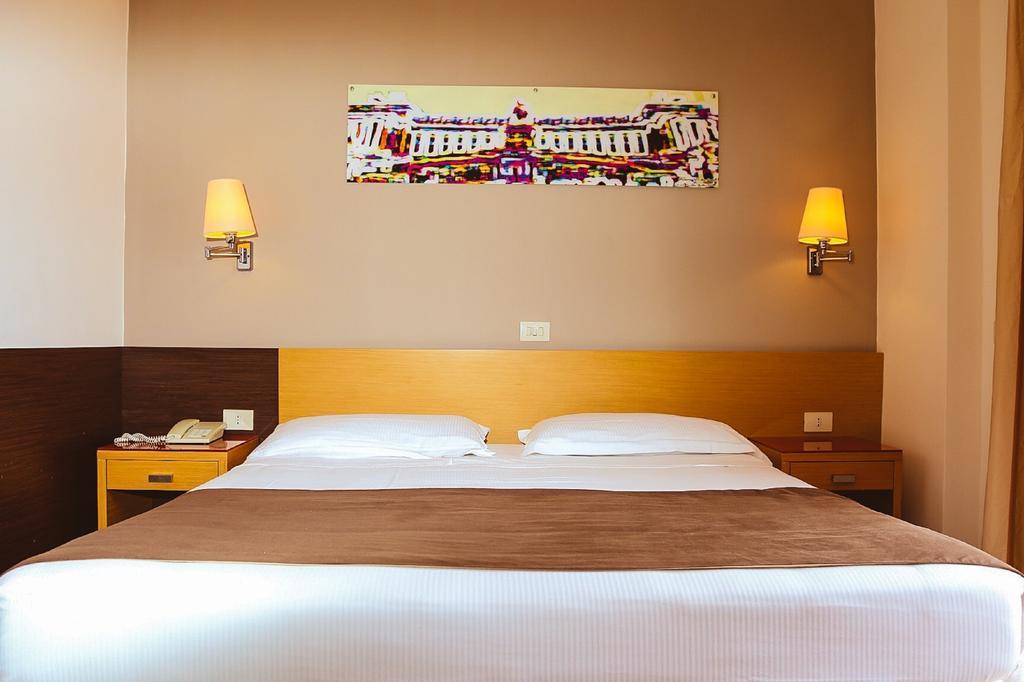 Hotel Sisto V Roma Esterno foto