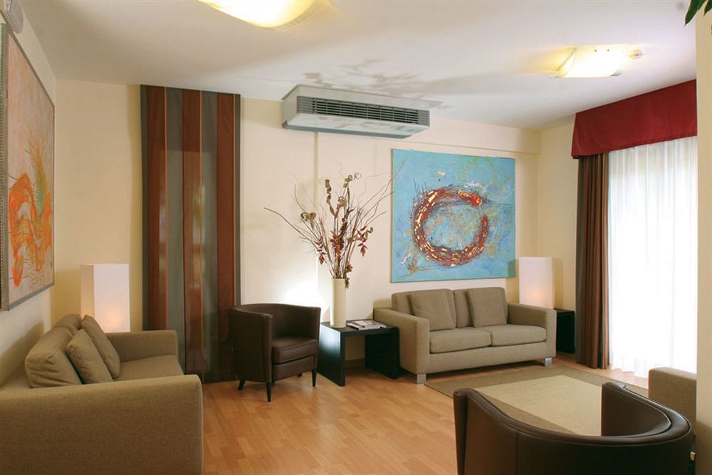 Hotel Sisto V Roma Esterno foto