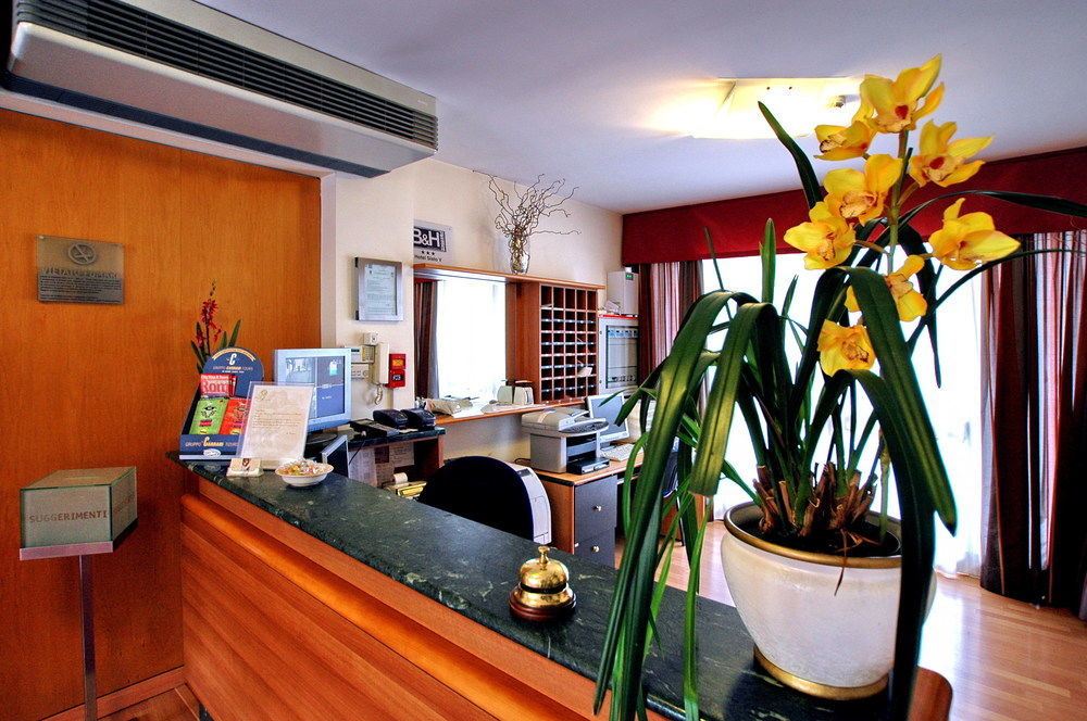 Hotel Sisto V Roma Esterno foto