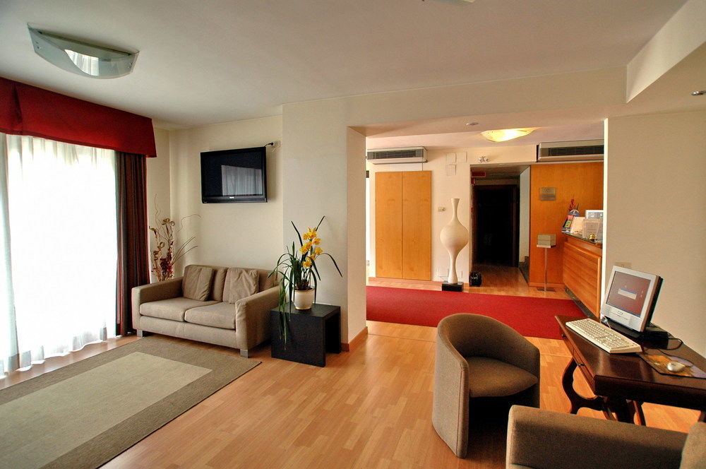 Hotel Sisto V Roma Esterno foto