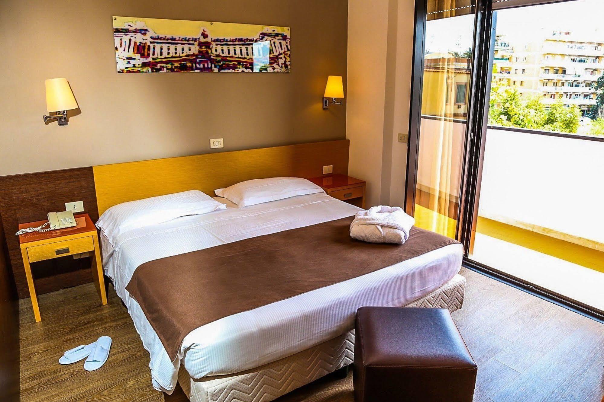 Hotel Sisto V Roma Esterno foto
