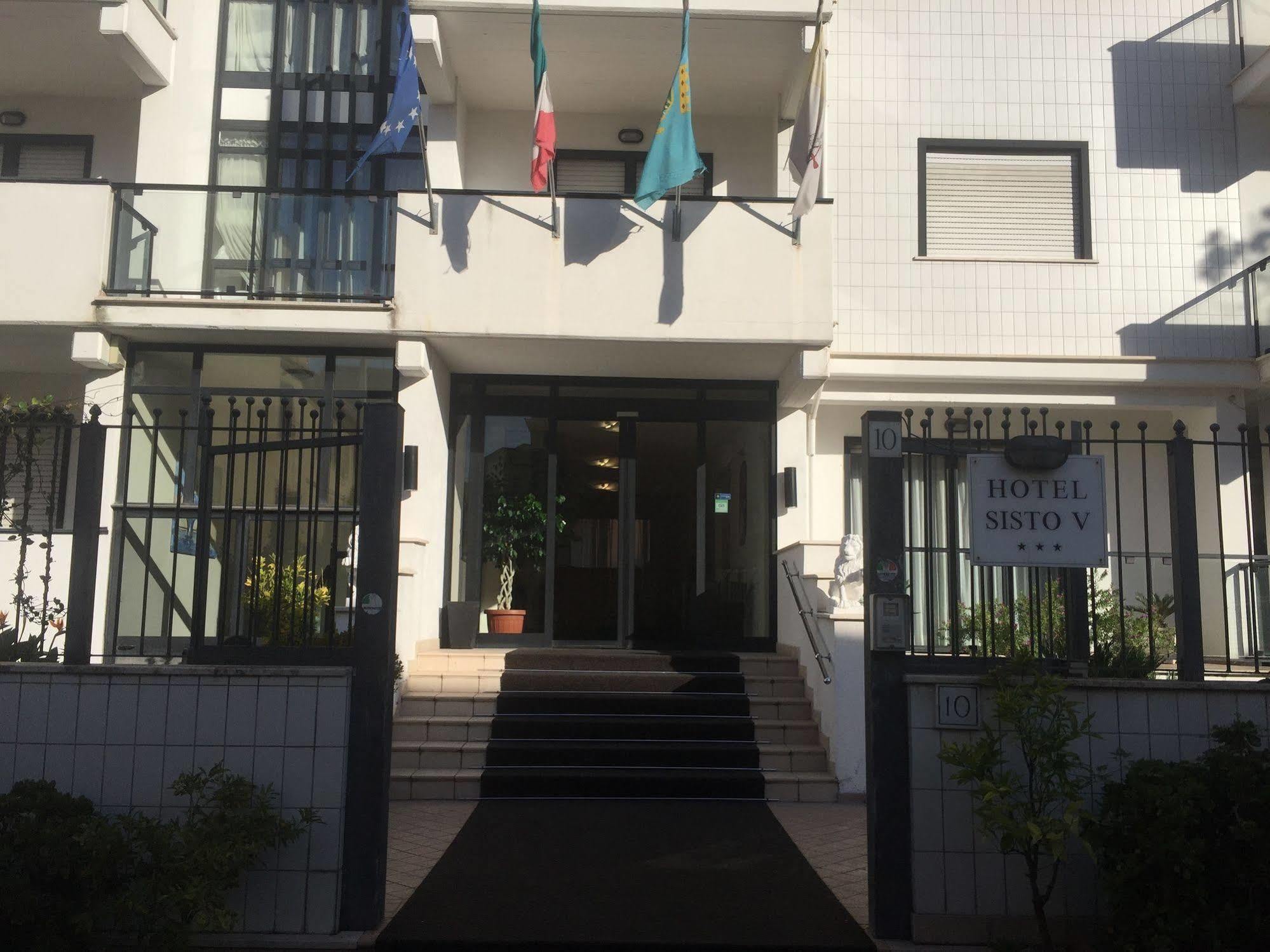 Hotel Sisto V Roma Esterno foto