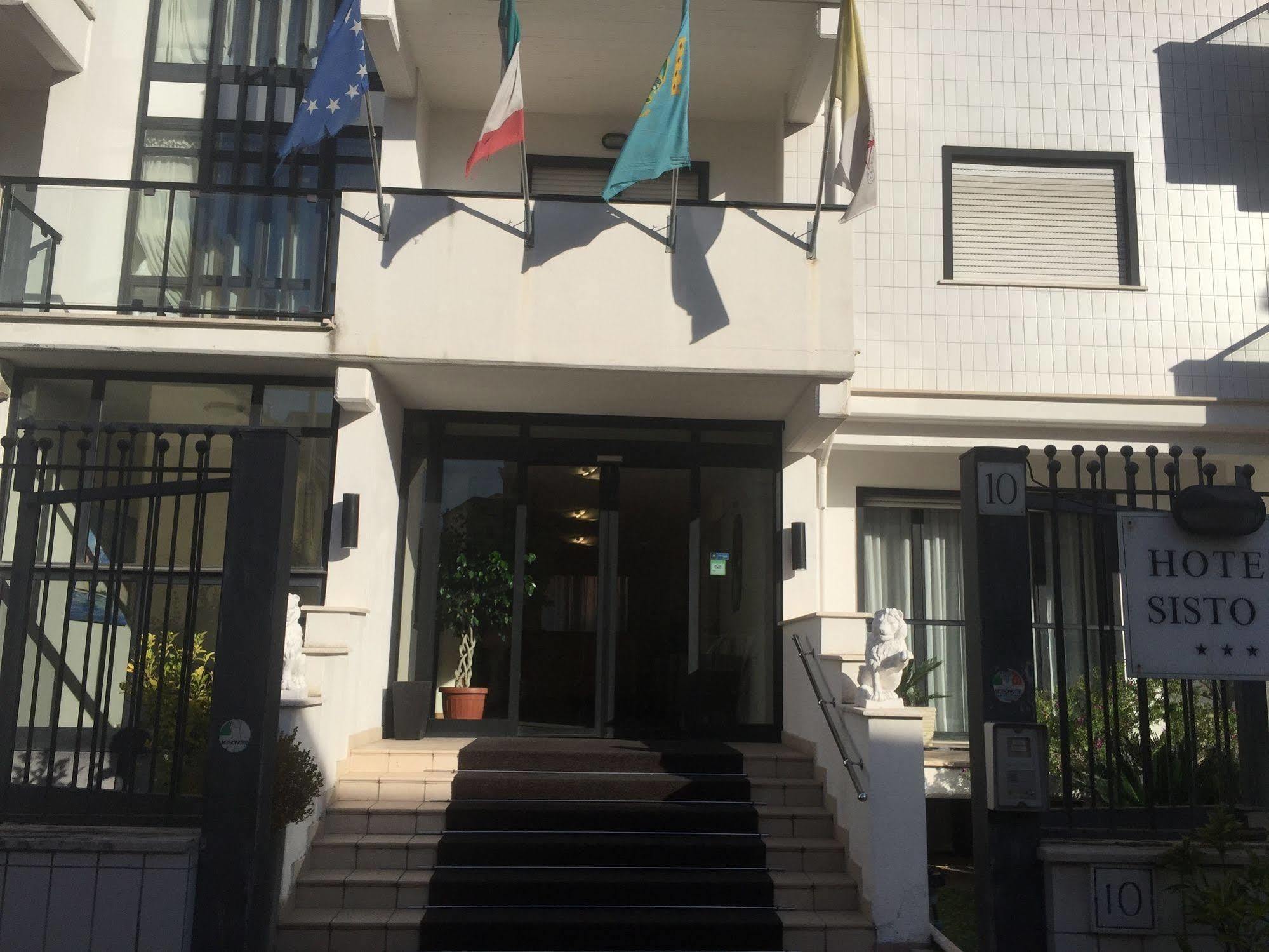 Hotel Sisto V Roma Esterno foto